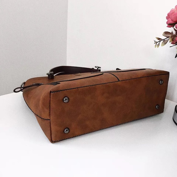 “Seven of Nine” [Cedar] (CLOSING CLOSET SALE) - Picture 6 of 7